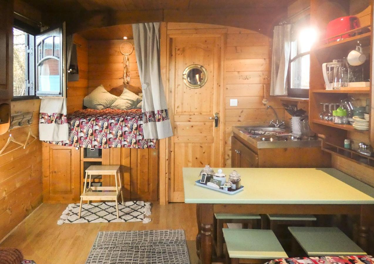 Гостевой дом Le Domaine Des Droles De Dames Buding Экстерьер фото